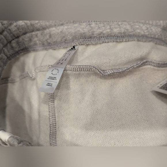 Adidas Women’s 3 Stripes French Terry Pants Size Large NWOT - Picture 8 of 16